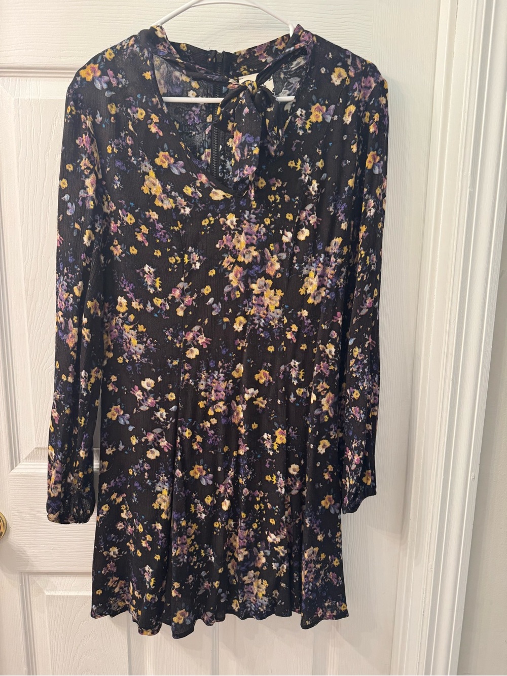 Tie-Neck Long Sleeve Floral Dress in Black and Yellow